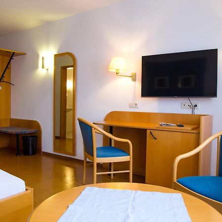 Hotel Zur Linde 가드하임 외부 사진
