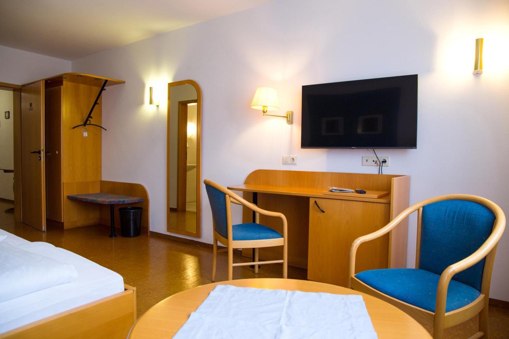 Hotel Zur Linde 가드하임 외부 사진