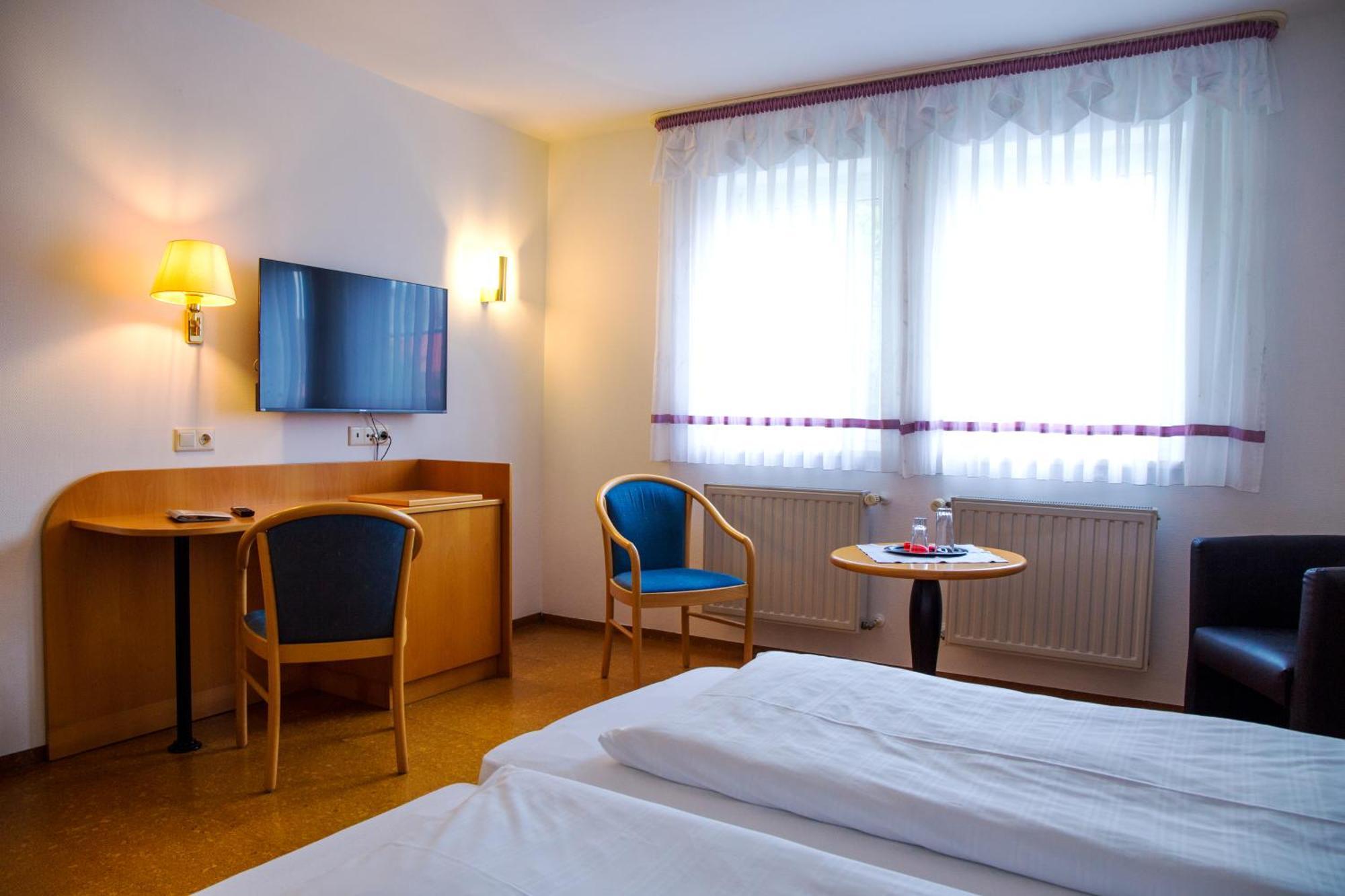 Hotel Zur Linde 가드하임 외부 사진
