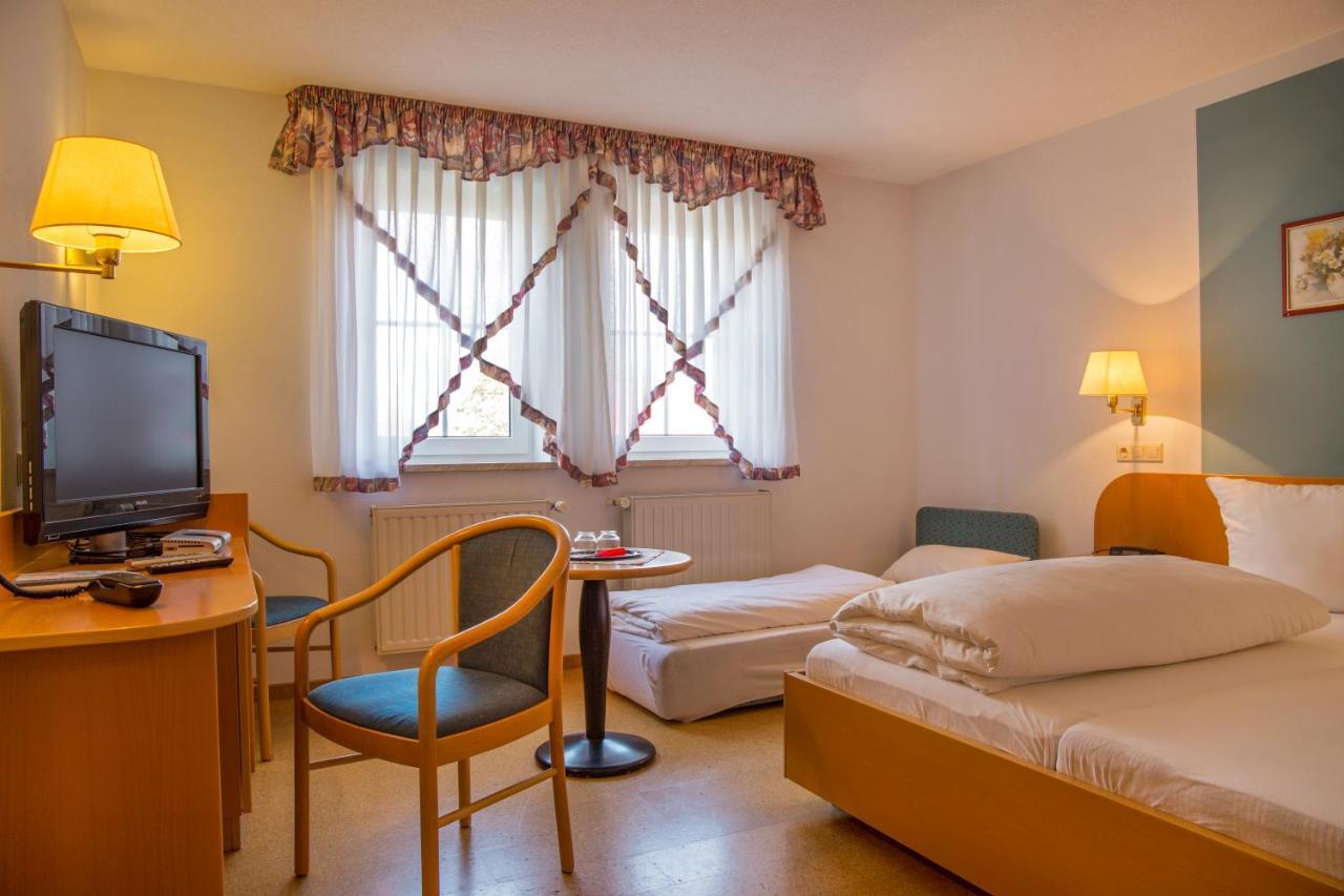 Hotel Zur Linde 가드하임 외부 사진